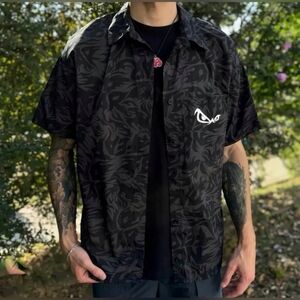 H& M X No Fear Black Patterned Men's Shirt